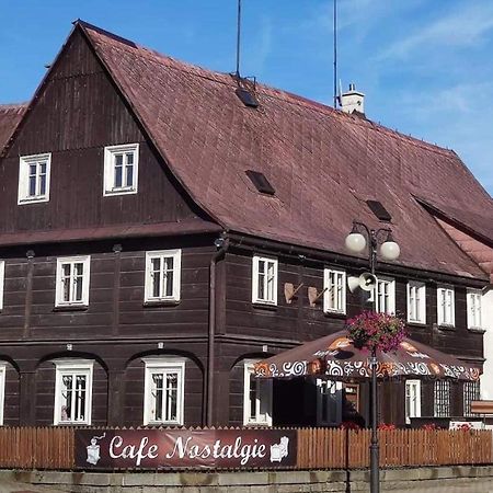 Cafe Nostalgie Dvouluzkovy Romanticky Pokoj Krásná Lípa エクステリア 写真